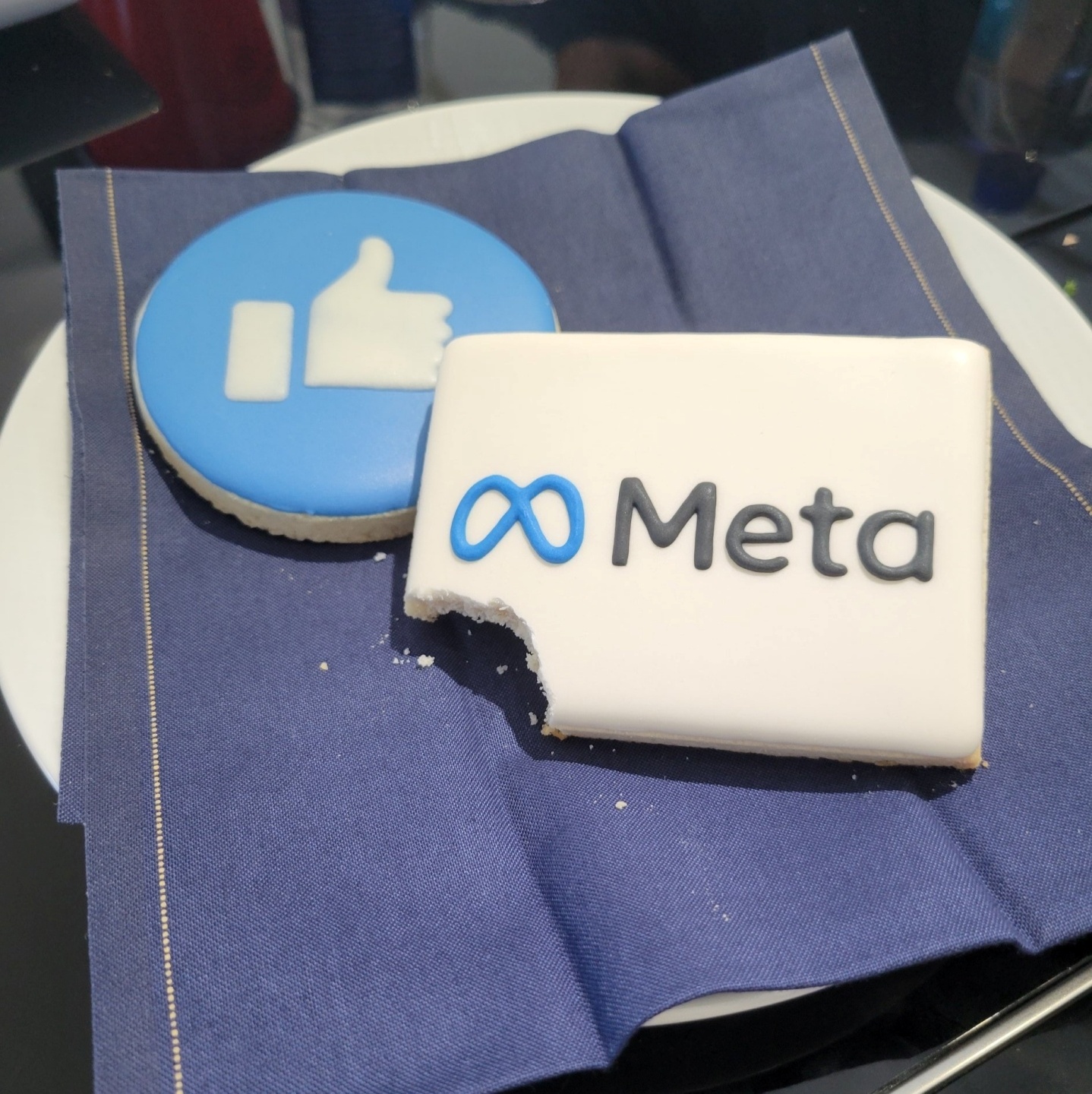 财经读者票选‘ 年度最差企业 ’由 Facebook/Meta 拿下!最佳则是微软 内容图1 潮品文-大潮社旗下实时最新热点娱乐时尚数码等新闻资讯网站! 财经读者票选‘ 年度最差企业 ’由 Facebook/Meta 拿下!最佳则是微软