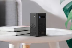 OVO 成立子品牌 Warpple，推出首款 Warpple SP1 便携式投影机‘小太阳’