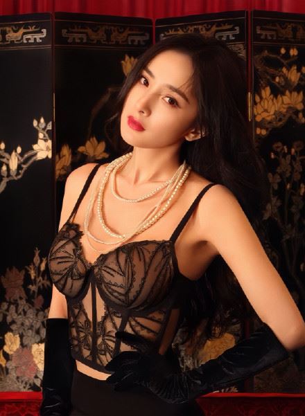 杨幂。（图／翻摄自微博）
