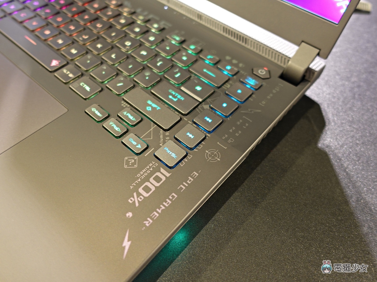 华硕首款 ROG Flow Z13 电竞平板亮相!多款电竞笔电也都一并于 CES 展上现身 内容图18 潮品文-大潮社旗下实时最新热点娱乐时尚数码等新闻资讯网站! 华硕首款 ROG Flow Z13 电竞平板亮相!多款电竞笔电也都一并于 CES 展上现身