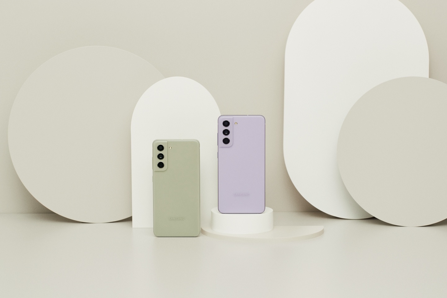 三星轻旗舰新机‘ Galaxy S21 FE ’正式登场!推出四款缤纷新色,重点规格带你一次看 内容图2 潮品文-大潮社旗下实时最新热点娱乐时尚数码等新闻资讯网站! 三星轻旗舰新机‘ Galaxy S21 FE ’正式登场!推出四款缤纷新色,重点规格带你一次看