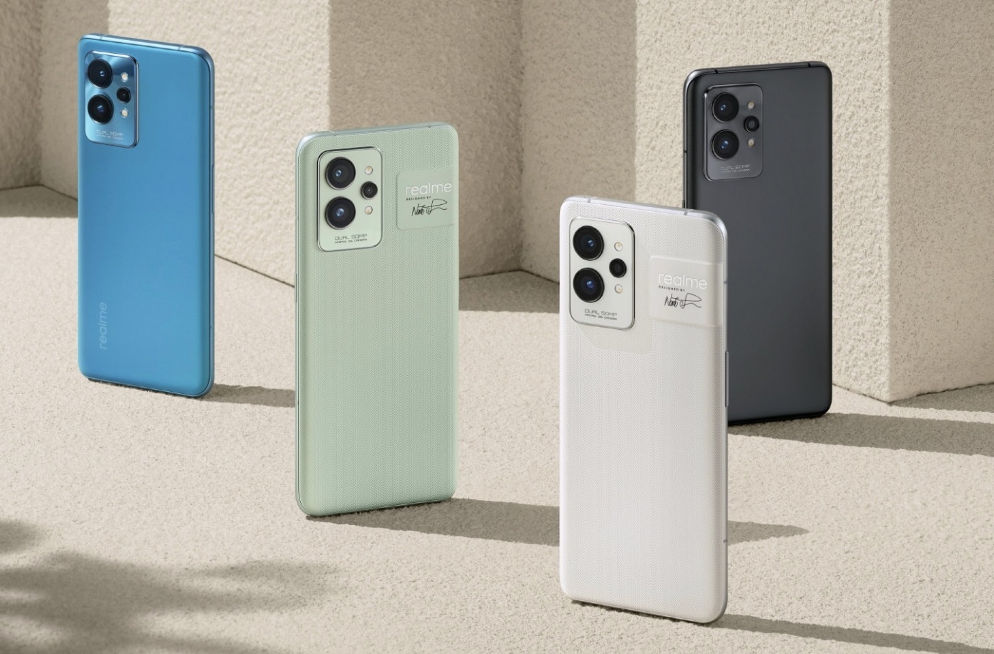realme GT2 系列新机登场!主打全新大师设计和强悍规格,外观超美超优雅! 内容图1 潮品文-大潮社旗下实时最新热点娱乐时尚数码等新闻资讯网站! realme GT2 系列新机登场!主打全新大师设计和强悍规格,外观超美超优雅!