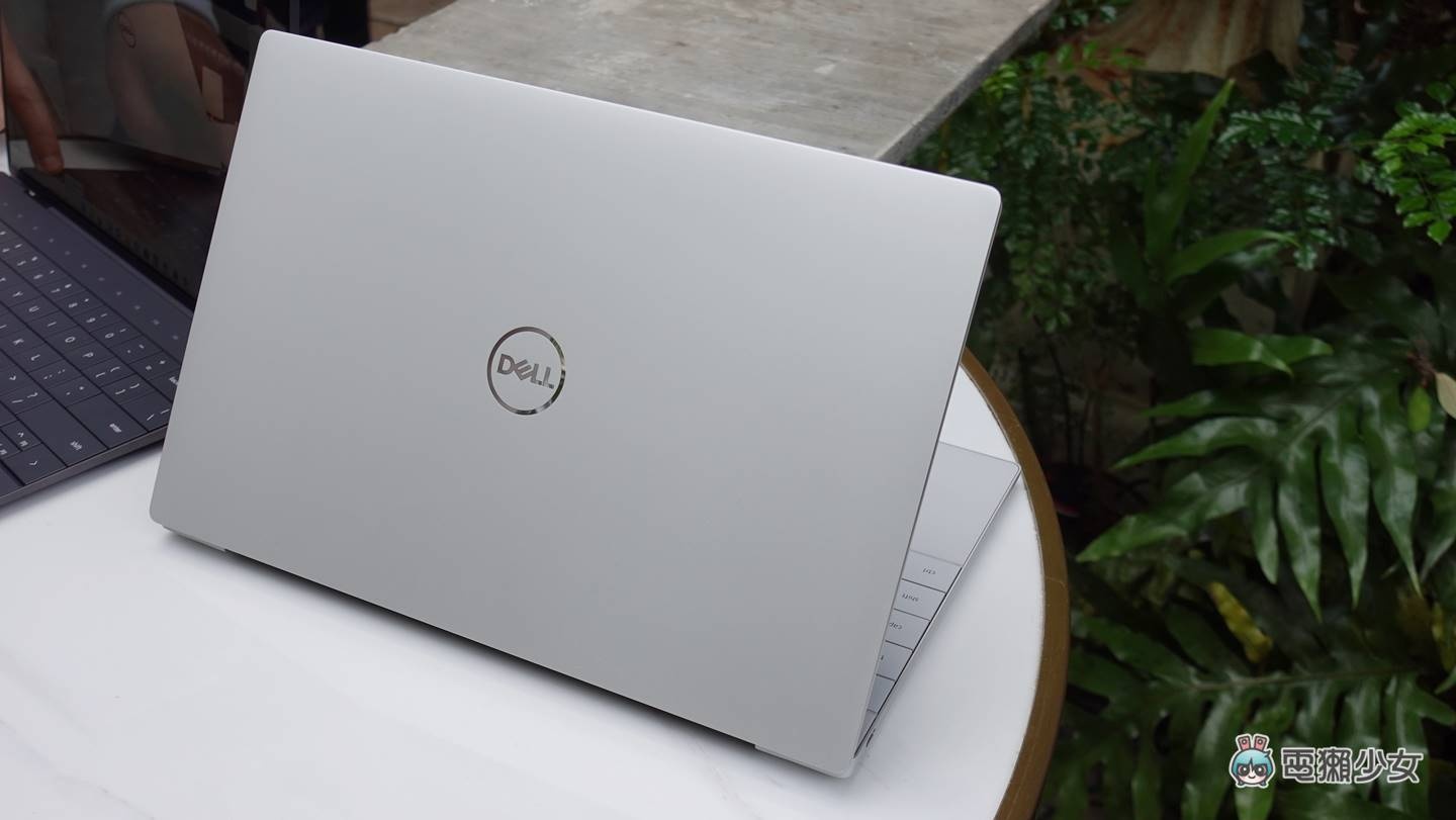 出门|看戴尔超窄边框 XPS 家族新成员 XPS 13 Plus 超美无边际触控板 Dell 最新 CES 笔电 内容图11 潮品文-大潮社旗下实时最新热点娱乐时尚数码等新闻资讯网站! 出门|看戴尔超窄边框 XPS 家族新成员 XPS 13 Plus 超美无边际触控板 Dell 最新 CES 笔电