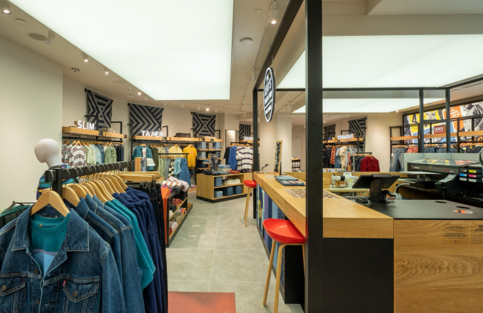 News｜Levi‘s 客制化服务再升级，全马首个数码打印bar还能这么玩！ 更多热点 图3张