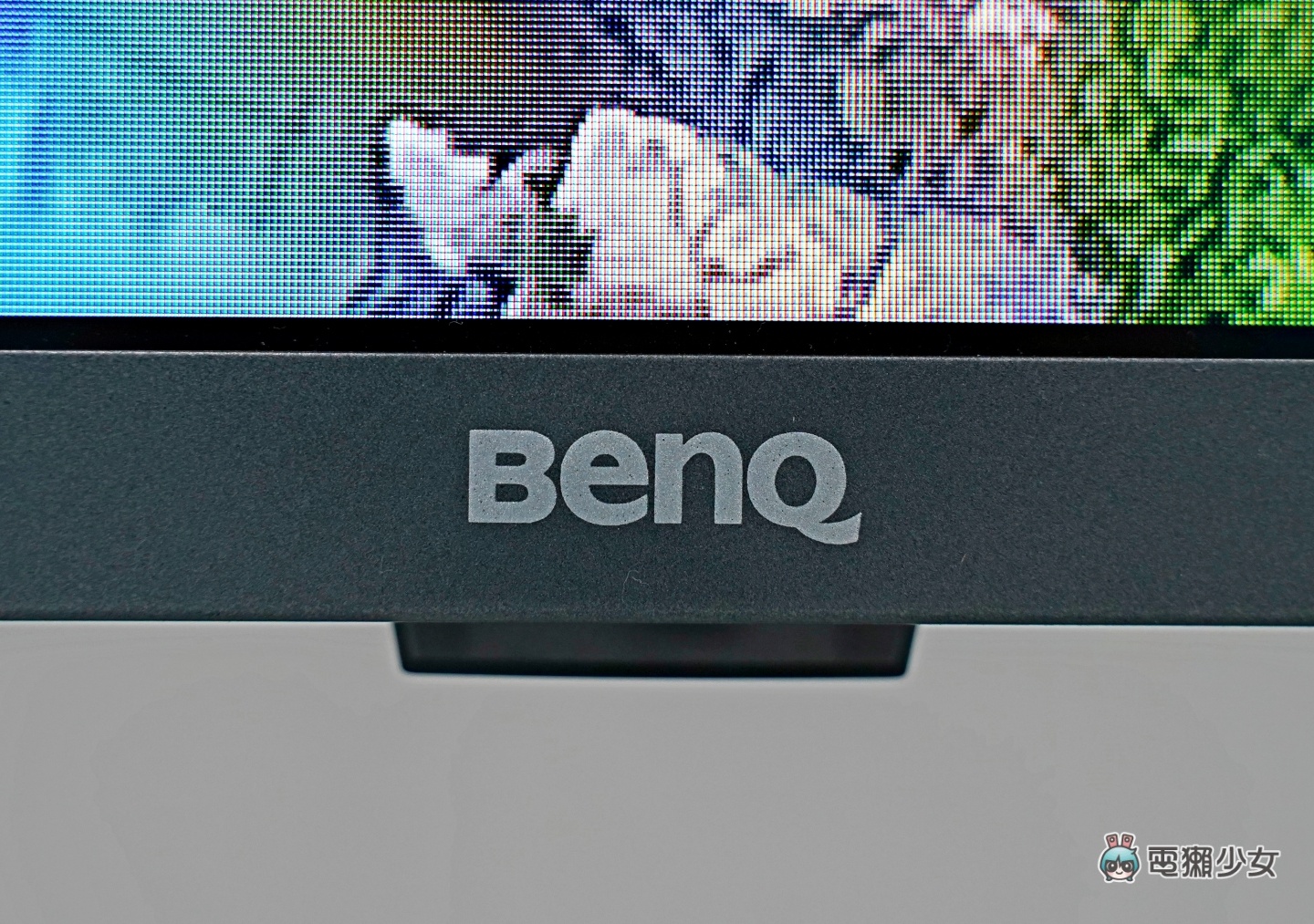 开箱｜‘ BenQ E75-730 追剧护眼智慧电视 ’DC 调光不闪屏 给你 4K HDR 真护眼大萤幕