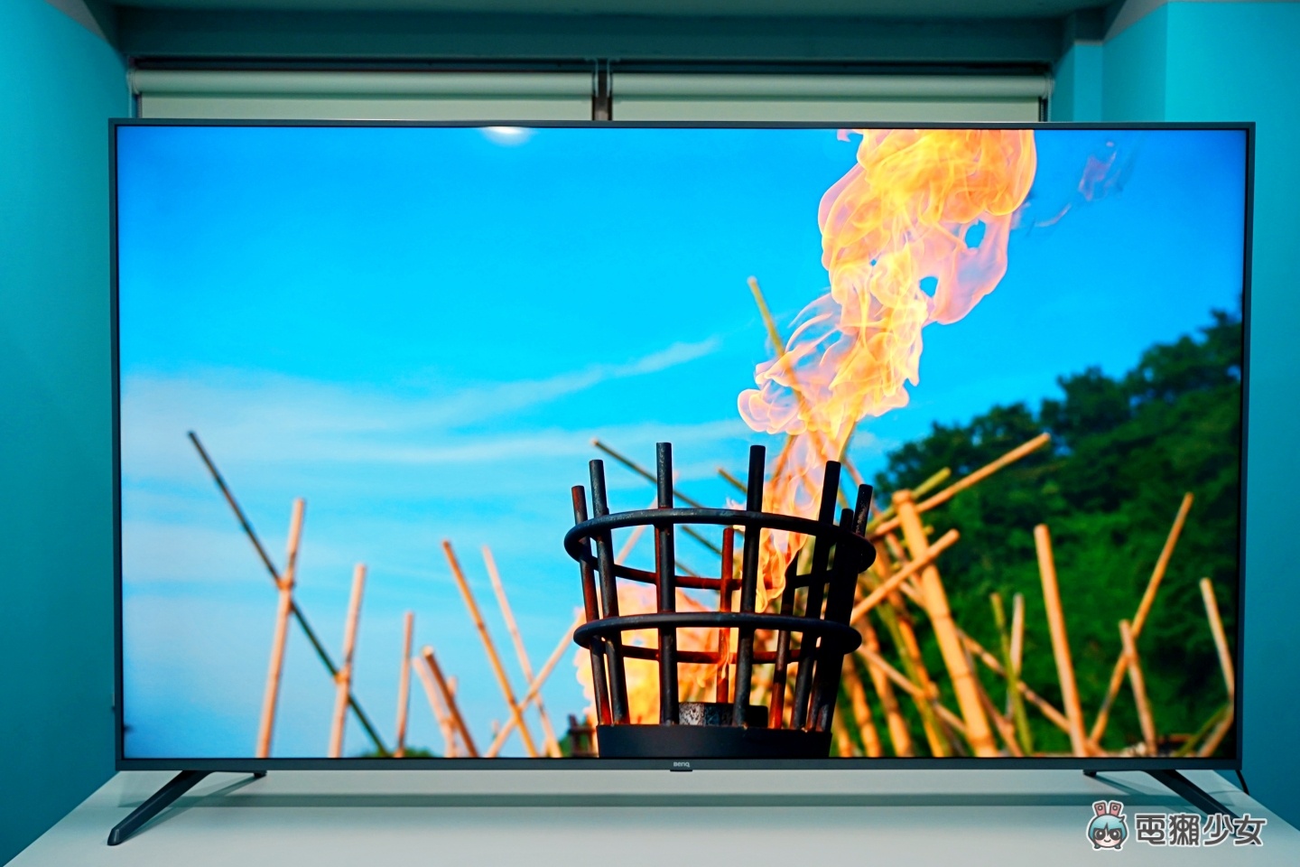 开箱｜‘ BenQ E75-730 追剧护眼智慧电视 ’DC 调光不闪屏 给你 4K HDR 真护眼大萤幕