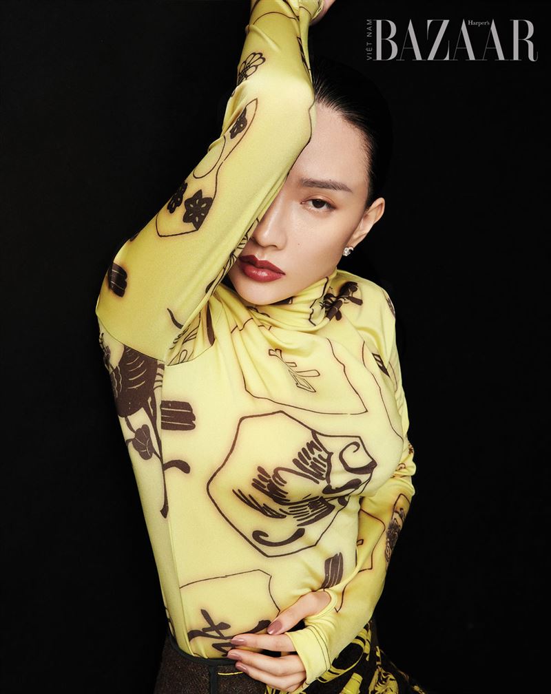 身材高挑的子涵轻松驾驭时尚精品。（图／BAZAAR Vietnam提供）