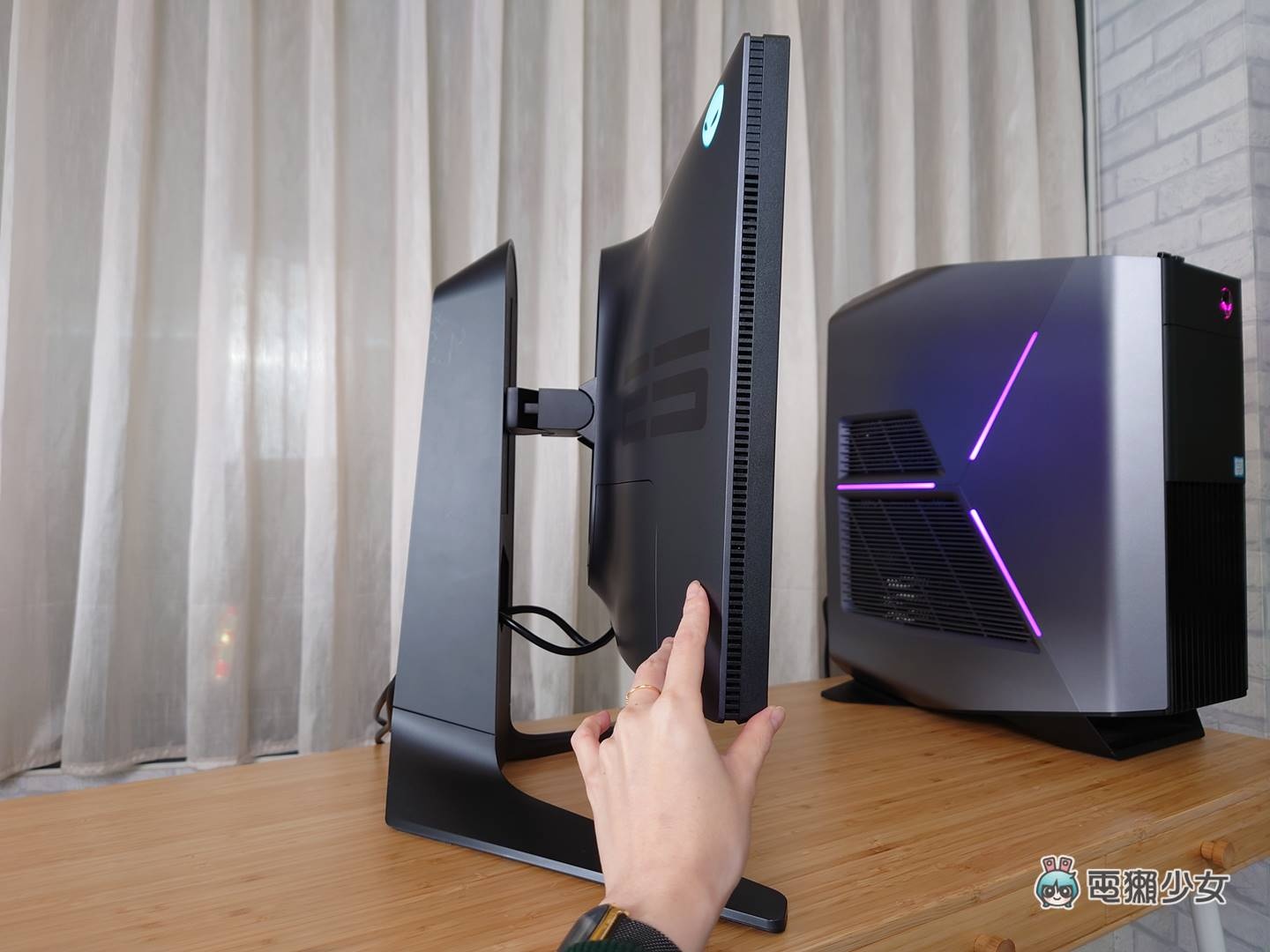 开箱|萤幕发色漂亮跟 360Hz 高更新率我全都要!Alienware AW2521H 外星人电竞萤幕 内容图11 潮品文-大潮社旗下实时最新热点娱乐时尚数码等新闻资讯网站! 开箱|萤幕发色漂亮跟 360Hz 高更新率我全都要!Alienware AW2521H 外星人电竞萤幕