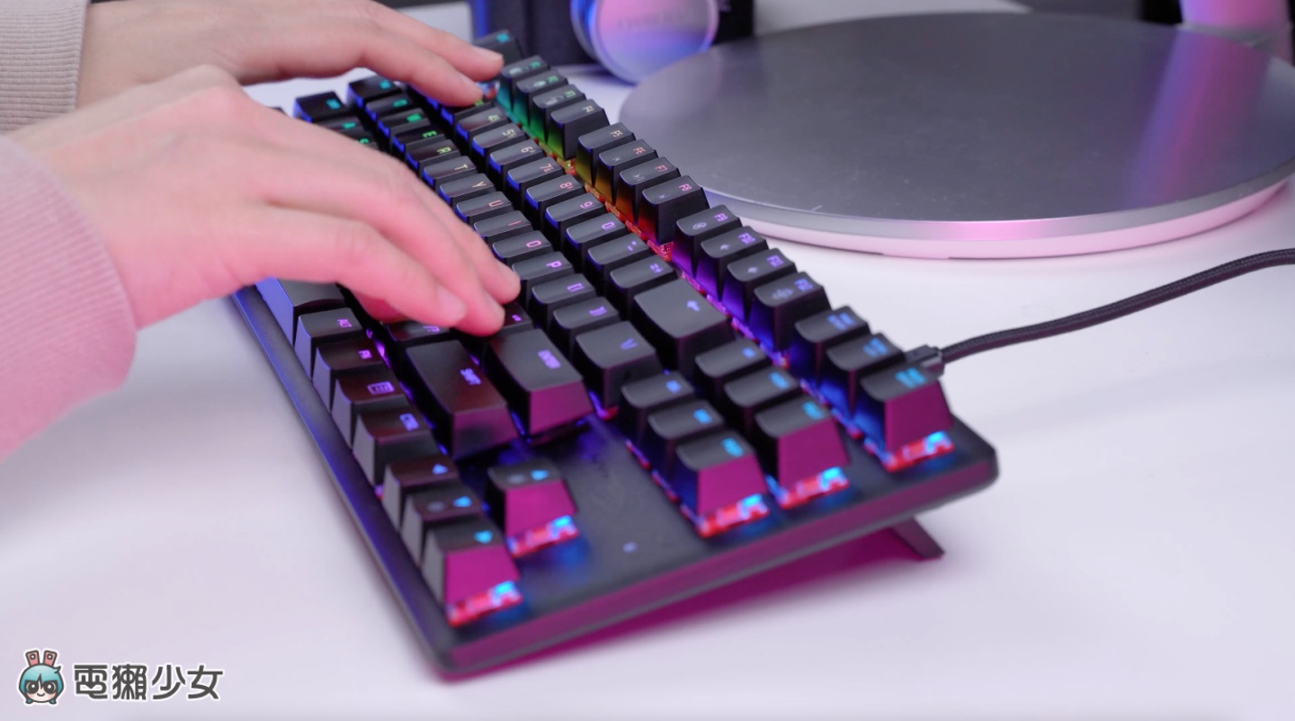 欢迎入坑机械键盘!青轴、红轴、茶轴怎么挑?尺寸、键帽也有学问! 内容图9 潮品文-大潮社旗下实时最新热点娱乐时尚数码等新闻资讯网站! 欢迎入坑机械键盘!青轴、红轴、茶轴怎么挑?尺寸、键帽也有学问!