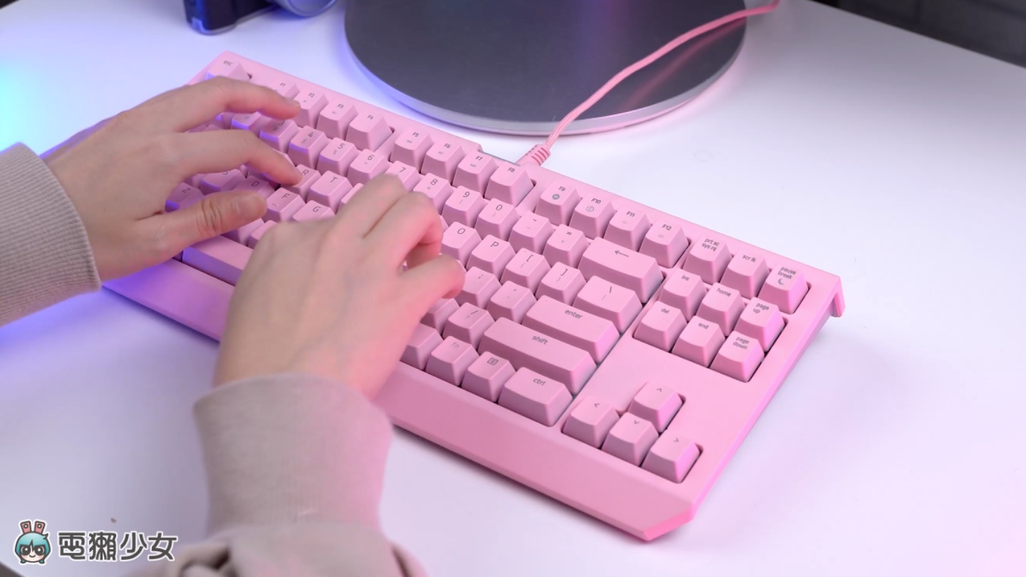 欢迎入坑机械键盘!青轴、红轴、茶轴怎么挑?尺寸、键帽也有学问! 内容图18 潮品文-大潮社旗下实时最新热点娱乐时尚数码等新闻资讯网站! 欢迎入坑机械键盘!青轴、红轴、茶轴怎么挑?尺寸、键帽也有学问!