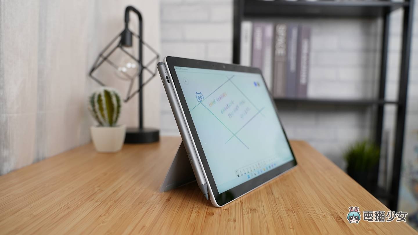 开箱|给 Surface 专用设计的 Penoval MPEN M4 手写触控笔,你也许不用买到 Surface Pen 就很顺手 内容图2 潮品文-大潮社旗下实时最新热点娱乐时尚数码等新闻资讯网站! 开箱|给 Surface 专用设计的 Penoval MPEN M4 手写触控笔,你也许不用买到 Surface Pen 就很顺手