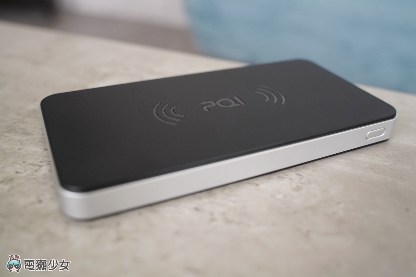 给你满满电力!pqi 的‘ WPB10 ’移动电源可无线充电 还有旅行必备四孔的 100W 充电头 内容图3 潮品文-大潮社旗下实时最新热点娱乐时尚数码等新闻资讯网站! 给你满满电力!pqi 的‘ WPB10 ’移动电源可无线充电 还有旅行必备四孔的 100W 充电头