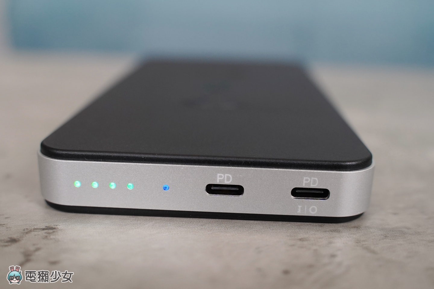 给你满满电力!pqi 的‘ WPB10 ’移动电源可无线充电 还有旅行必备四孔的 100W 充电头 内容图6 潮品文-大潮社旗下实时最新热点娱乐时尚数码等新闻资讯网站! 给你满满电力!pqi 的‘ WPB10 ’移动电源可无线充电 还有旅行必备四孔的 100W 充电头