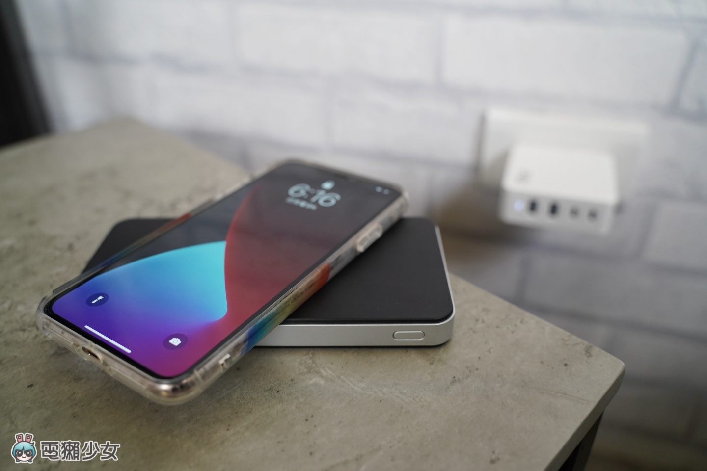 给你满满电力!pqi 的‘ WPB10 ’移动电源可无线充电 还有旅行必备四孔的 100W 充电头 内容图17 潮品文-大潮社旗下实时最新热点娱乐时尚数码等新闻资讯网站! 给你满满电力!pqi 的‘ WPB10 ’移动电源可无线充电 还有旅行必备四孔的 100W 充电头