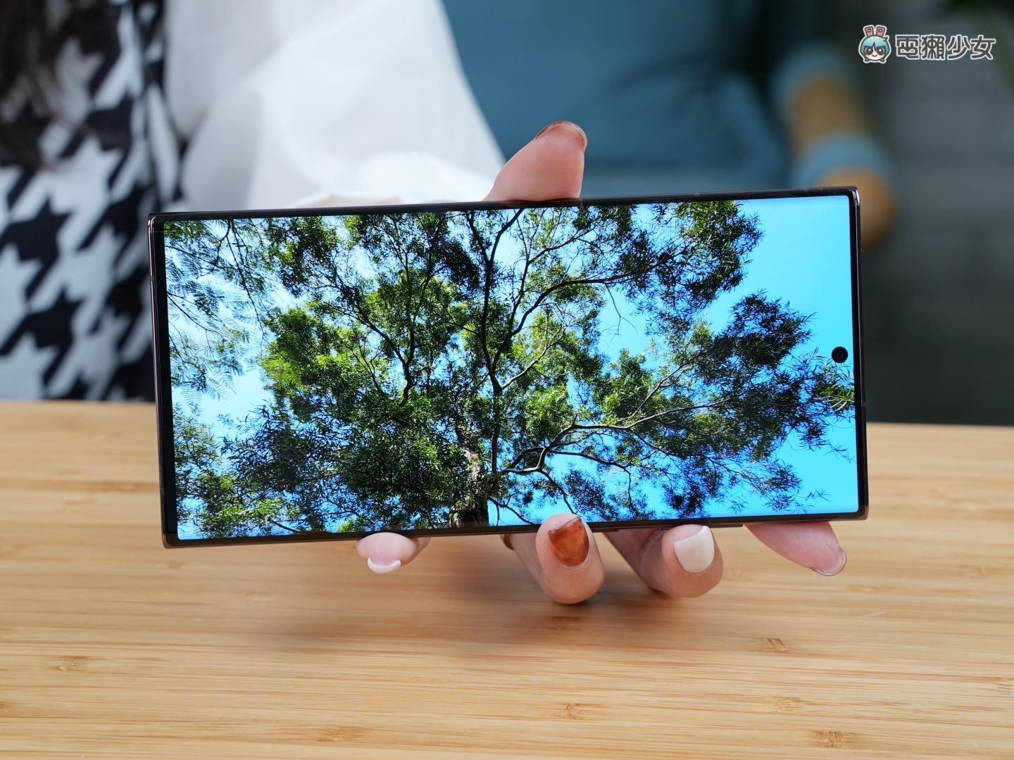 开箱|最强旗舰!三星 Galaxy S22 Ultra 满血回归,S Pen 技能点满,拍摄功力更昇华!加映:S22 / S22+ 怎么选 内容图10 潮品文-大潮社旗下实时最新热点娱乐时尚数码等新闻资讯网站! 开箱|最强旗舰!三星 Galaxy S22 Ultra 满血回归,S Pen 技能点满,拍摄功力更昇华!加映:S22 / S22+ 怎么选