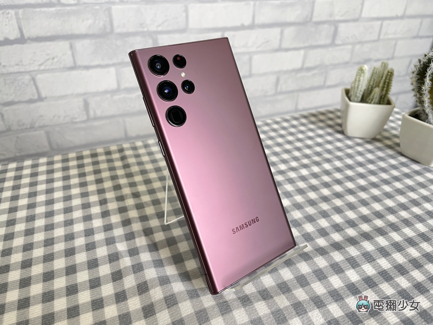 三星 Galaxy S22、Galaxy S22+、Galaxy S22 Ultra 该怎么选?拍照、手感、续航等使用体验一次告诉你 内容图3 潮品文-大潮社旗下实时最新热点娱乐时尚数码等新闻资讯网站! 三星 Galaxy S22、Galaxy S22+、Galaxy S22 Ultra 该怎么选?拍照、手感、续航等使用体验一次告诉你