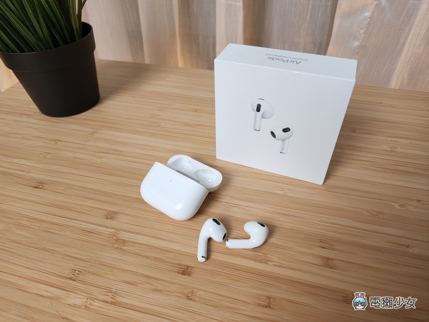 开箱|苹果最新的 AirPods 3 升级有感吗?音质、续航力表现如何?值不值得买? 内容图11 潮品文-大潮社旗下实时最新热点娱乐时尚数码等新闻资讯网站! 开箱|苹果最新的 AirPods 3 升级有感吗?音质、续航力表现如何?值不值得买?