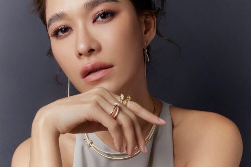 美女影后宣告出柜了！认爱21岁混血女星　2人搂抱画面暖