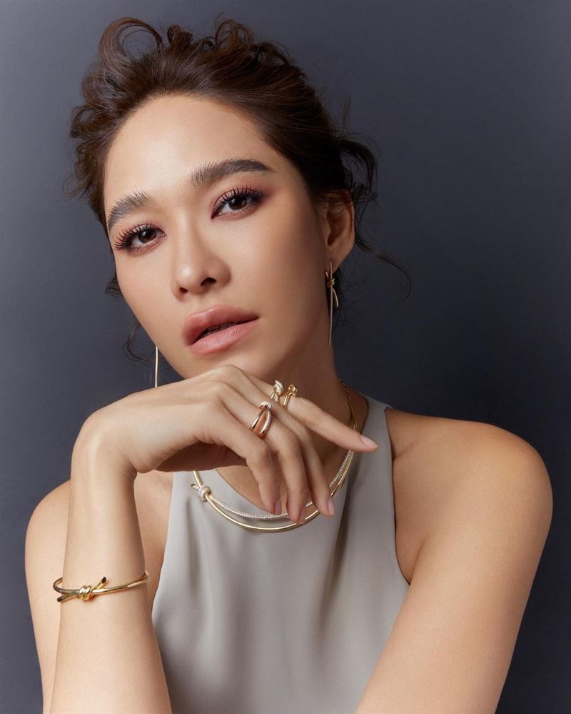 美女影后宣告出柜了！认爱21岁混血女星　2人搂抱画面暖 时尚资讯 图1张