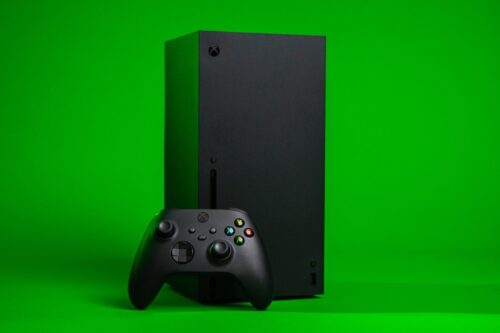 微软 Xbox Series S 上月在欧洲销量首度赢过 PS5！归功于 Xbox Series S 供货稳定