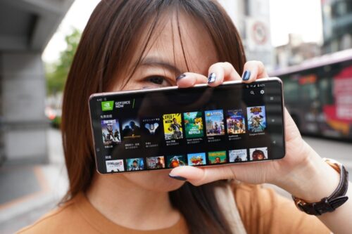 开箱｜试过用 GeForce NOW 玩 3A 游戏了吗？手机、文书笔电使用心得与服务特点就看这！