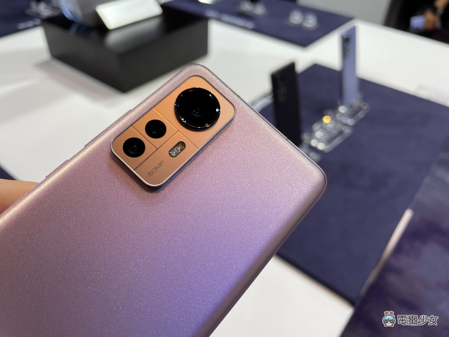 出门｜小米 12 系列新机正式登台！具备电影级像素相机，还有厉害的夜拍表现 售价 16,999元起