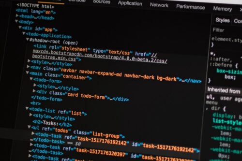 攻击微软、NVIDIA、Intel 等大公司的骇客组织 Lapsus$ 被破获 首脑为 16 岁的英国青少年