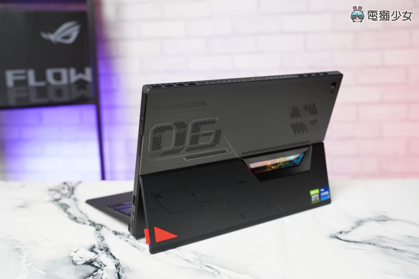 开箱|地表最强平板!打破你的想像 ROG Flow Z13 二合一电竞笔电 内容图7 潮品文-大潮社旗下实时最新热点娱乐时尚数码等新闻资讯网站! 开箱|地表最强平板!打破你的想像 ROG Flow Z13 二合一电竞笔电