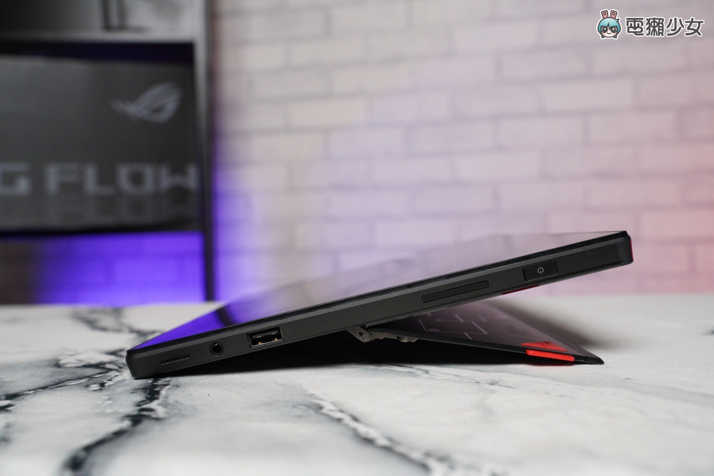 开箱|地表最强平板!打破你的想像 ROG Flow Z13 二合一电竞笔电 内容图11 潮品文-大潮社旗下实时最新热点娱乐时尚数码等新闻资讯网站! 开箱|地表最强平板!打破你的想像 ROG Flow Z13 二合一电竞笔电