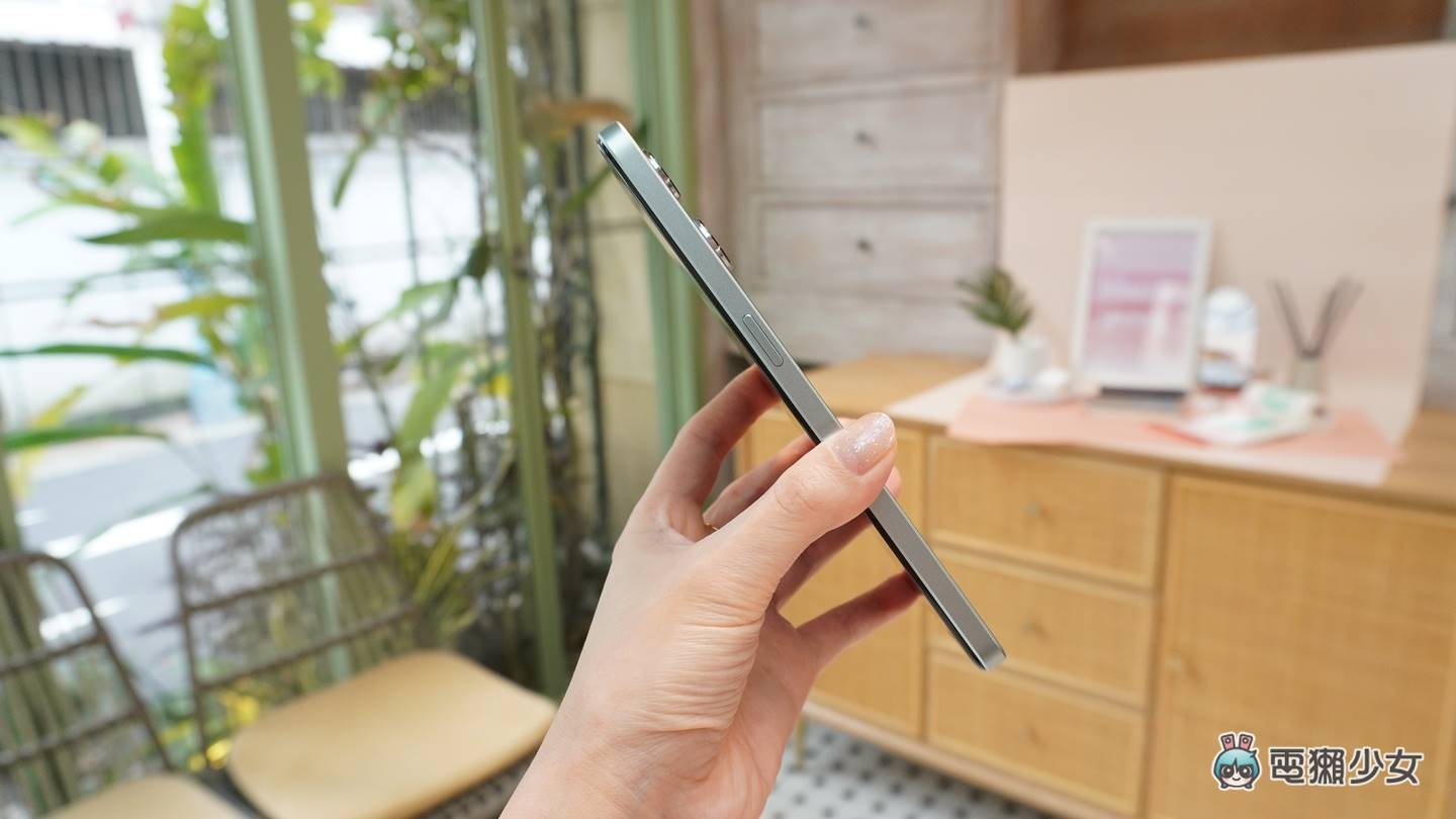 出门|进阶美颜更好入手的价格!OPPO 发表 Reno7 Z 彩虹极光与粉蓝真无线耳机 Enco Air2 内容图4 潮品文-大潮社旗下实时最新热点娱乐时尚数码等新闻资讯网站! 出门|进阶美颜更好入手的价格!OPPO 发表 Reno7 Z 彩虹极光与粉蓝真无线耳机 Enco Air2