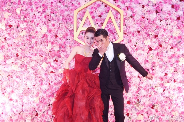 郭富城、方媛结婚5周年！公开浪漫婚礼照 娱乐资讯 图3张