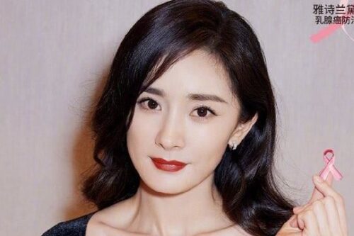 35岁杨幂久违露面！直播“状态惊人”秒登热搜网喊恋爱了