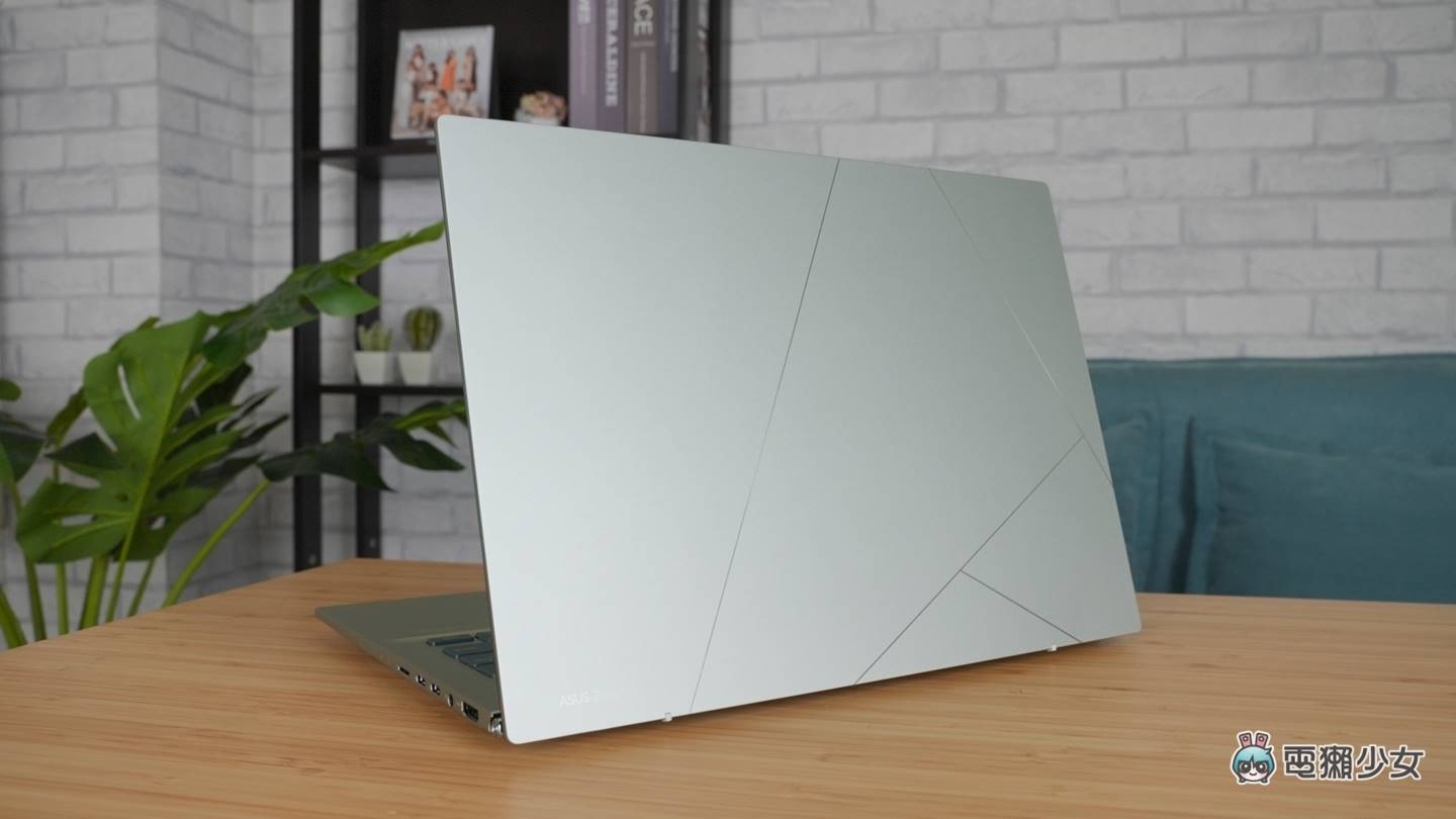 开箱|全新外型设计 Zenbook 14 OLED(UX3402)轻薄笔电,Intel Evo 认证通过! 75Wh 大电池续航力更久 内容图5 潮品文-大潮社旗下实时最新热点娱乐时尚数码等新闻资讯网站! 开箱|全新外型设计 Zenbook 14 OLED(UX3402)轻薄笔电,Intel Evo 认证通过! 75Wh 大电池续航力更久