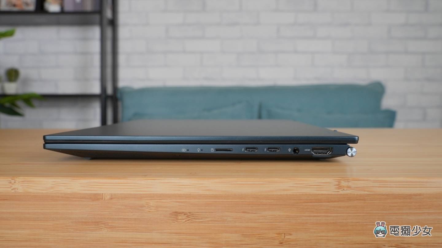 开箱|全新外型设计 Zenbook 14 OLED(UX3402)轻薄笔电,Intel Evo 认证通过! 75Wh 大电池续航力更久 内容图10 潮品文-大潮社旗下实时最新热点娱乐时尚数码等新闻资讯网站! 开箱|全新外型设计 Zenbook 14 OLED(UX3402)轻薄笔电,Intel Evo 认证通过! 75Wh 大电池续航力更久