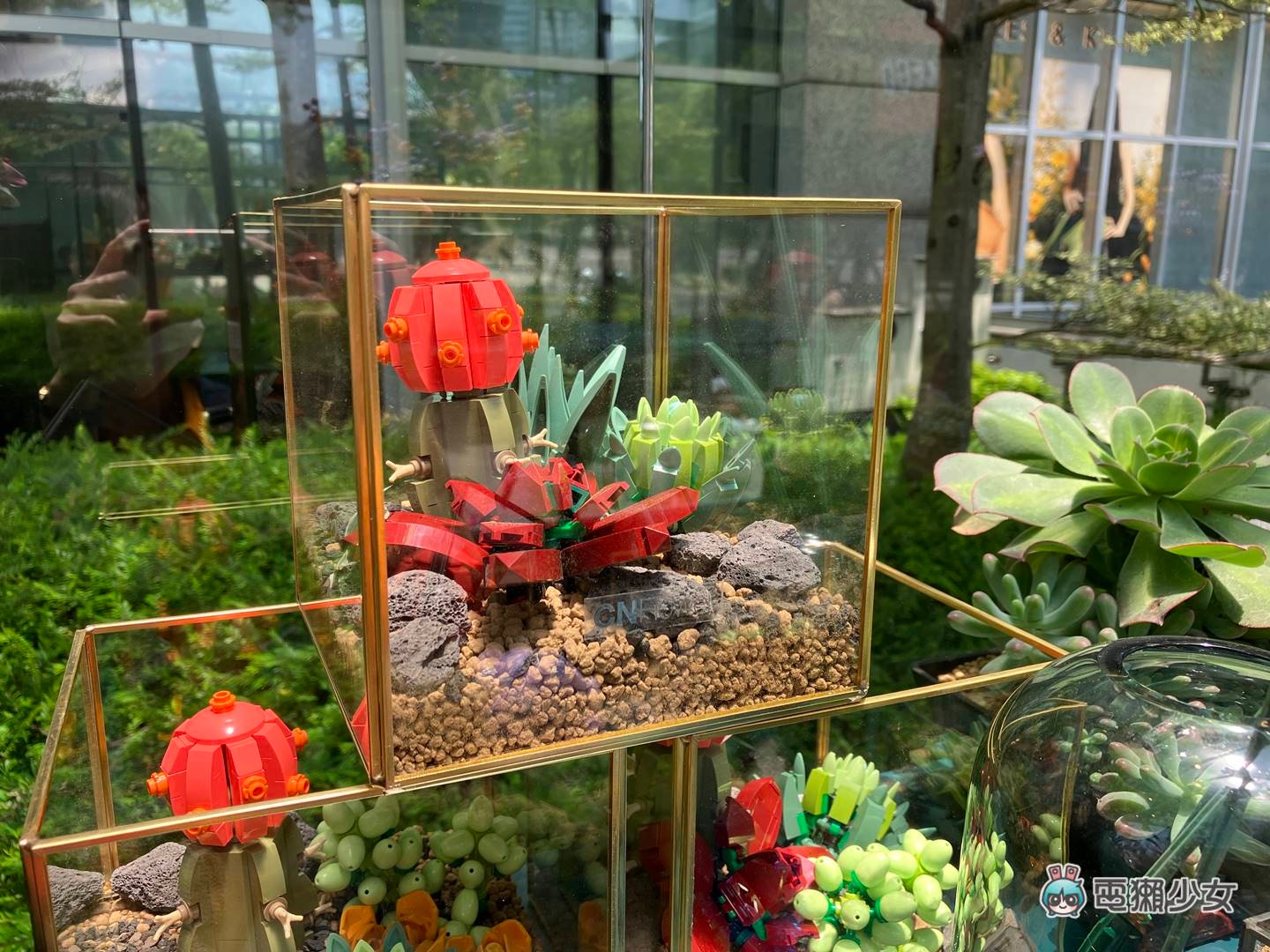 出门|超美的!乐高花艺系列新品快闪信义区,与 CNFlower 联手打造魔幻温室 内容图7 潮品文-大潮社旗下实时最新热点娱乐时尚数码等新闻资讯网站! 出门|超美的!乐高花艺系列新品快闪信义区,与 CNFlower 联手打造魔幻温室