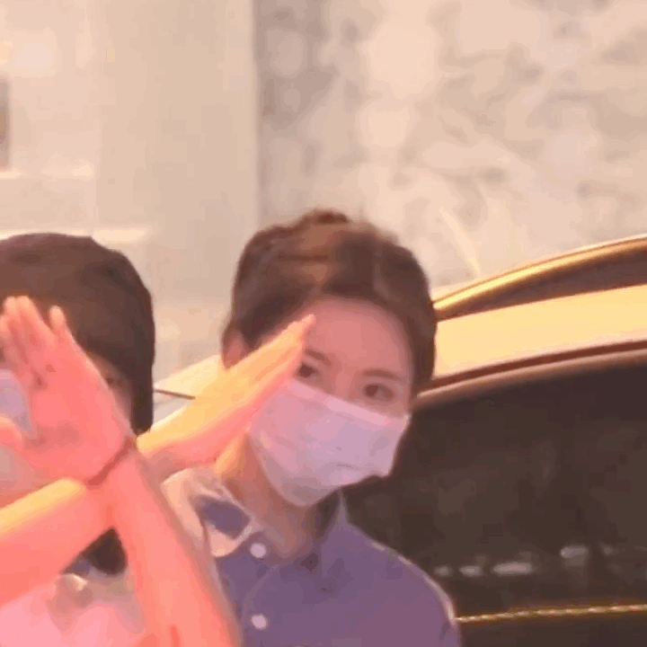 杨超越、刘宇宁反套路狗仔！自行曝瓜：会有营销号发视频 娱乐资讯 图2张