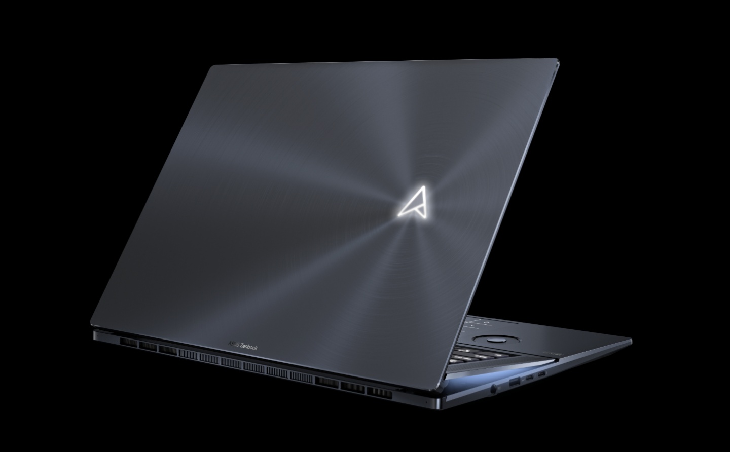 华硕笔电新品齐发!Zenbook、Vivobook 系列多款笔电同步亮相,效能、萤幕全面升级! 内容图2 潮品文-大潮社旗下实时最新热点娱乐时尚数码等新闻资讯网站! 华硕笔电新品齐发!Zenbook、Vivobook 系列多款笔电同步亮相,效能、萤幕全面升级!