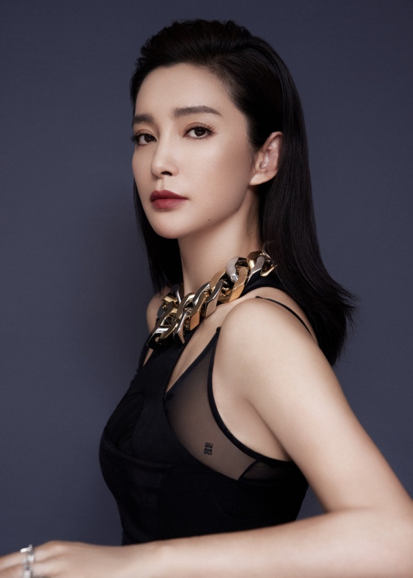 49岁李冰冰传不婚不生！十亿财产全留给妹妹的孩子 娱乐资讯 图1张