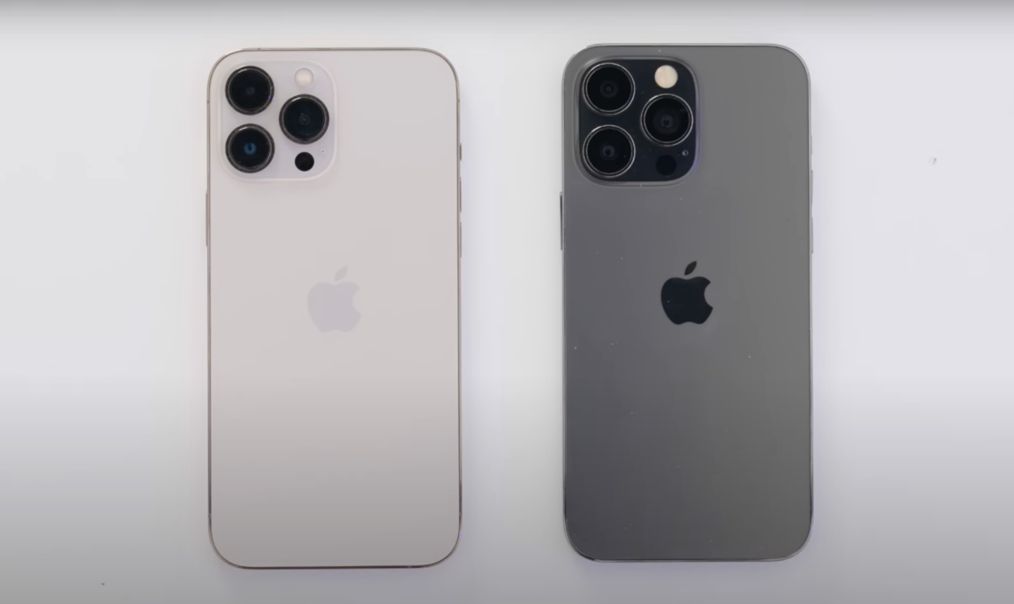 iPhone 14 Pro Max 模型机曝光!采用‘ 药丸形状 ’的挖孔萤幕+更窄的边框 内容图1 潮品文-大潮社旗下实时最新热点娱乐时尚数码等新闻资讯网站! iPhone 14 Pro Max 模型机曝光!采用‘ 药丸形状 ’的挖孔萤幕+更窄的边框