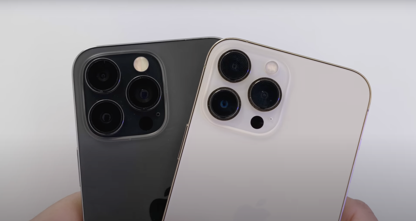 iPhone 14 Pro Max 模型机曝光!采用‘ 药丸形状 ’的挖孔萤幕+更窄的边框 内容图3 潮品文-大潮社旗下实时最新热点娱乐时尚数码等新闻资讯网站! iPhone 14 Pro Max 模型机曝光!采用‘ 药丸形状 ’的挖孔萤幕+更窄的边框