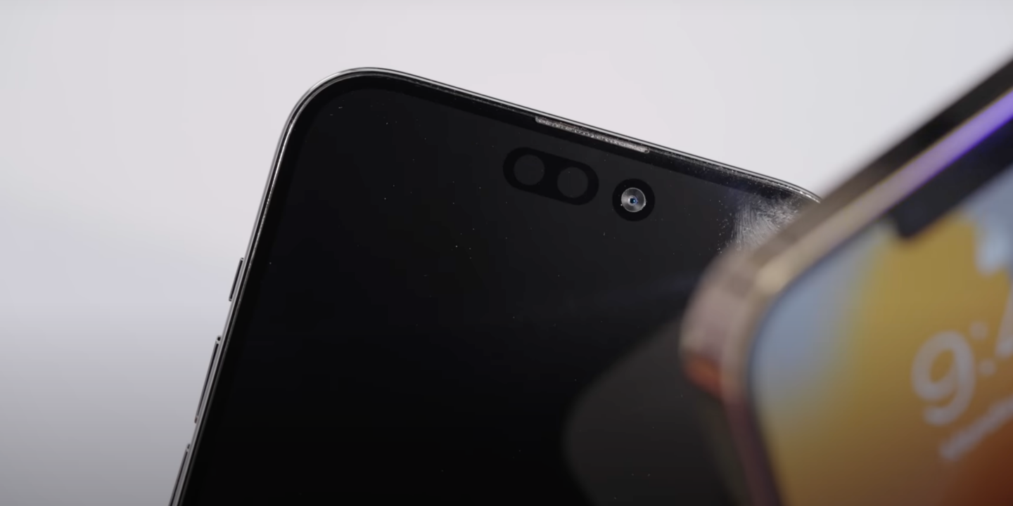 iPhone 14 Pro Max 模型机曝光!采用‘ 药丸形状 ’的挖孔萤幕+更窄的边框 内容图5 潮品文-大潮社旗下实时最新热点娱乐时尚数码等新闻资讯网站! iPhone 14 Pro Max 模型机曝光!采用‘ 药丸形状 ’的挖孔萤幕+更窄的边框