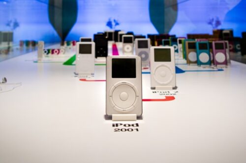 把 1,000 首歌放进口袋的经典产品！历代 iPod 回顾带你一次看
