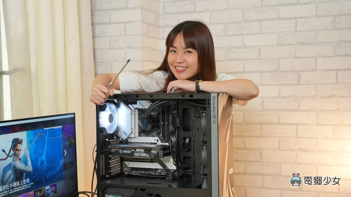 一体式水冷安装真的不难！顶尖 CPU Intel Core™ i9-12900KS 教你如何在家简易超频