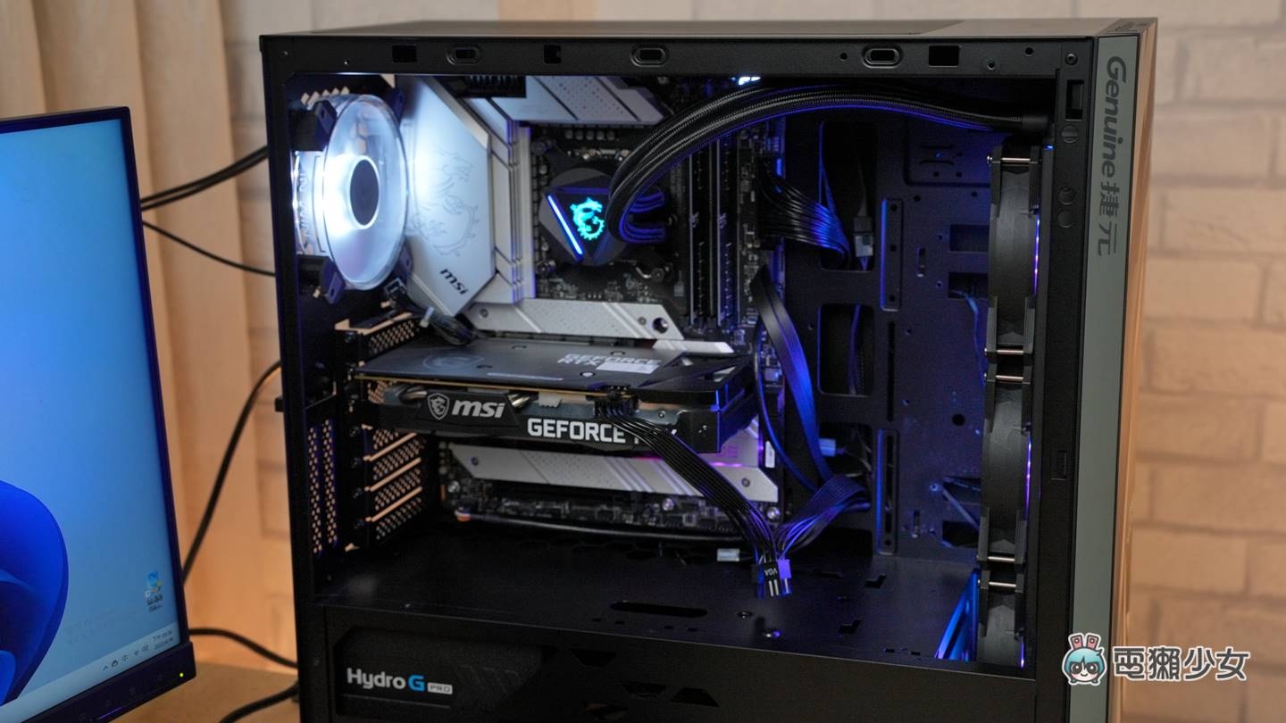 一体式水冷安装真的不难！顶尖 CPU Intel Core™ i9-12900KS 教你如何在家简易超频