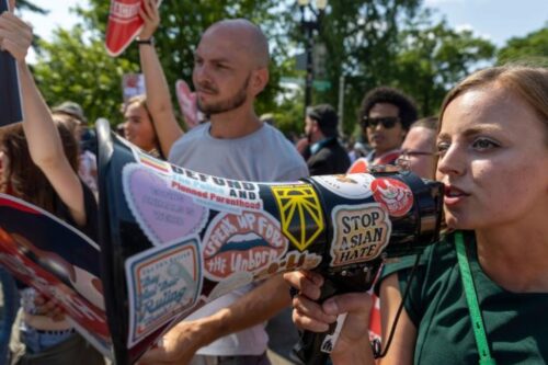 ‘ 罗诉韦德案 ’抗议声浪四起，科技巨擘纷纷表态