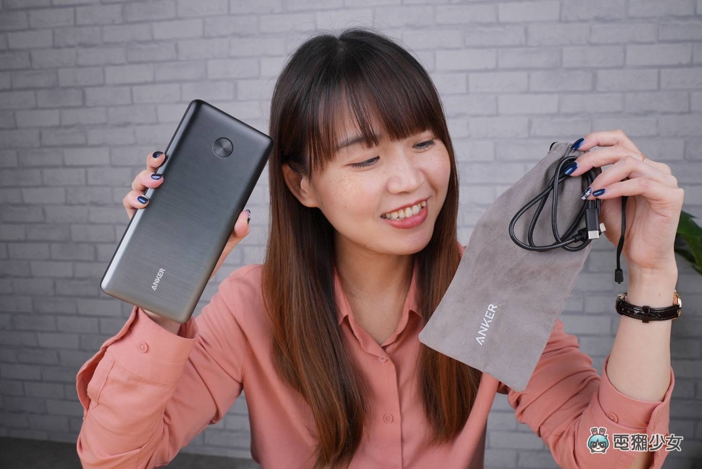 开箱|电竞笔电也能充!ANKER PowerCore lll Elite 移动电源:Type-C 输出 PowerIQ 3.0 兼容 PD 快充两大必备 内容图10 潮品文-大潮社旗下实时最新热点娱乐时尚数码等新闻资讯网站! 开箱|电竞笔电也能充!ANKER PowerCore lll Elite 移动电源:Type-C 输出 PowerIQ 3.0 兼容 PD 快充两大必备
