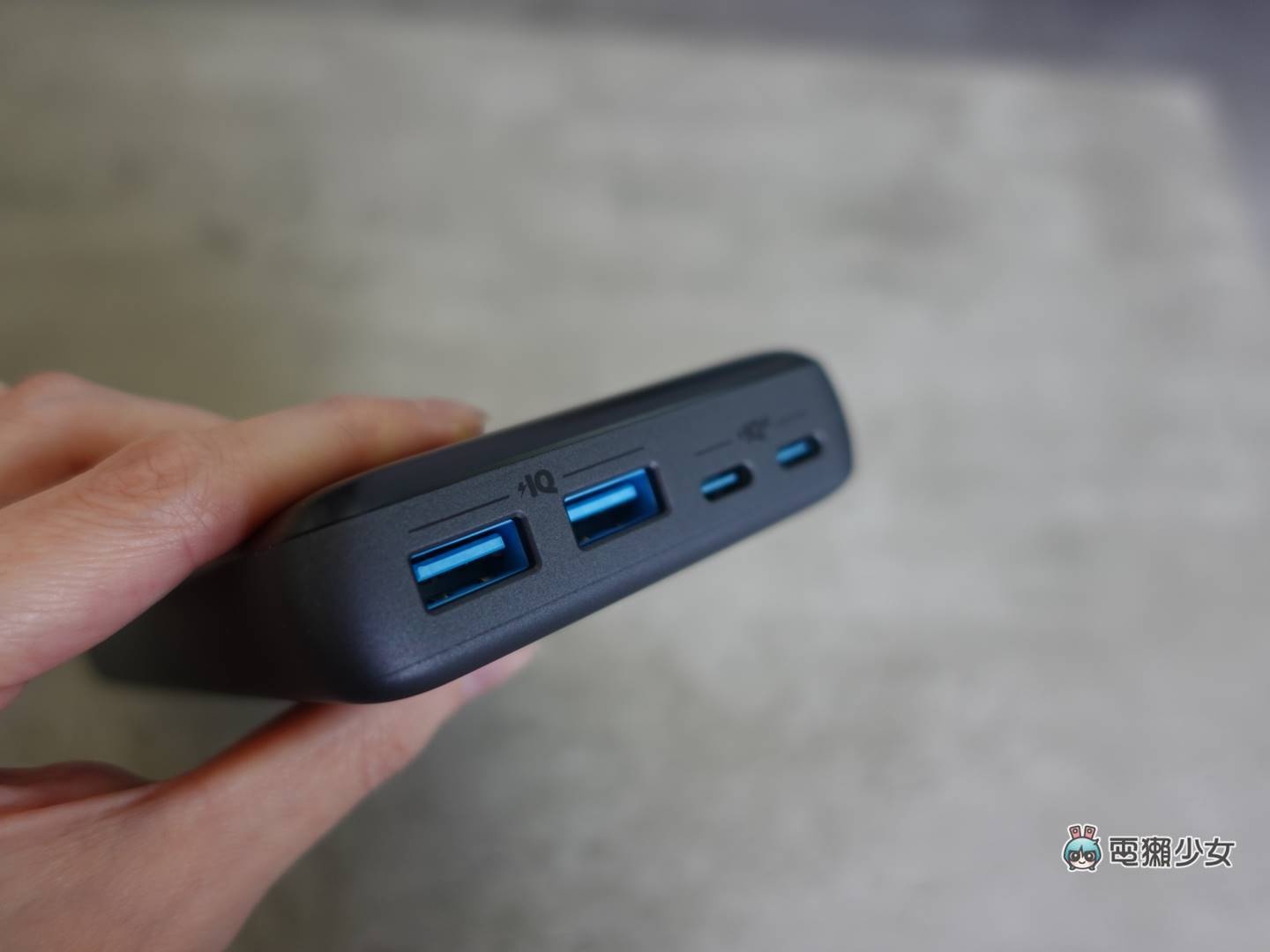 开箱|电竞笔电也能充!ANKER PowerCore lll Elite 移动电源:Type-C 输出 PowerIQ 3.0 兼容 PD 快充两大必备 内容图12 潮品文-大潮社旗下实时最新热点娱乐时尚数码等新闻资讯网站! 开箱|电竞笔电也能充!ANKER PowerCore lll Elite 移动电源:Type-C 输出 PowerIQ 3.0 兼容 PD 快充两大必备