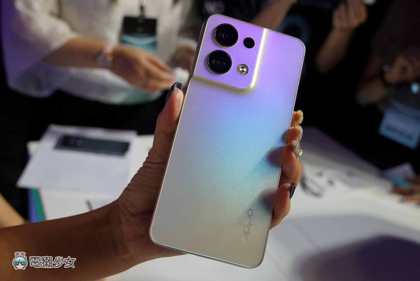 出门｜夜拍大升级！OPPO 发表超美的 Reno8 系列和真无线耳机 Enco Air2 Pro