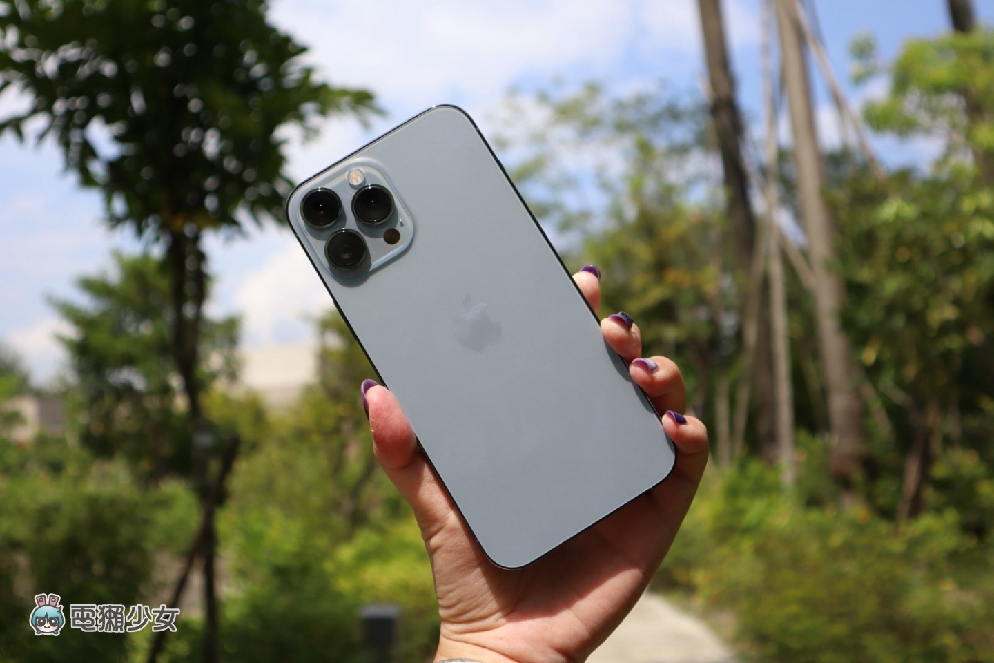 别让手机过热!暴晒在 35°C 的高温环境下 很可能会让电力续航受影响 内容图1 潮品文-大潮社旗下实时最新热点娱乐时尚数码等新闻资讯网站! 别让手机过热!暴晒在 35C 的高温环境下 很可能会让电力续航受影响