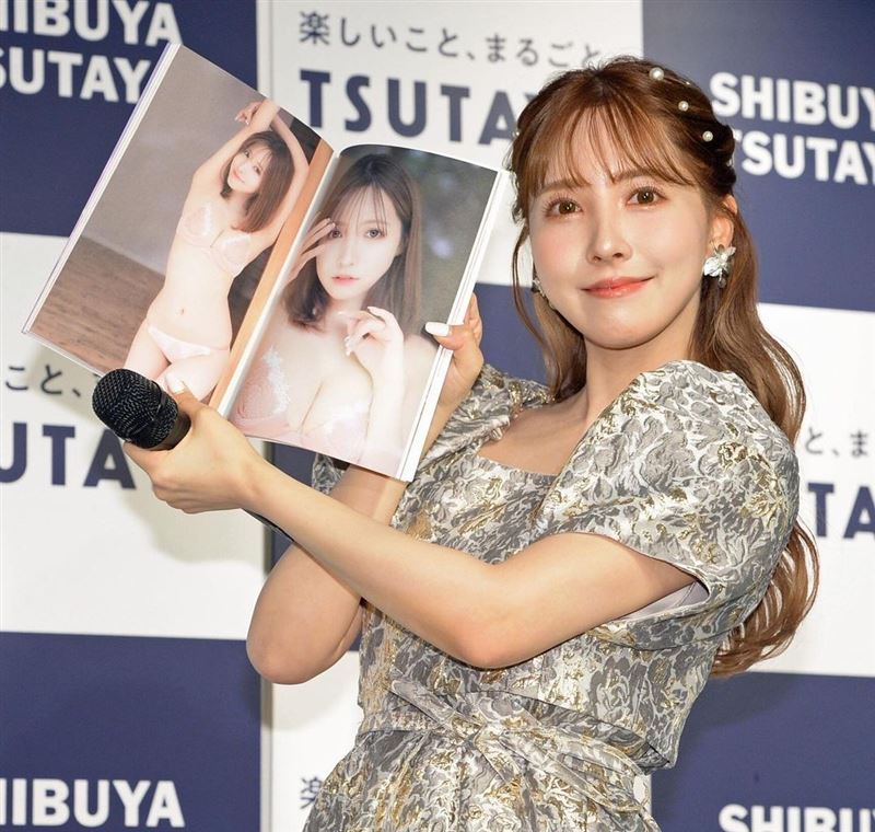 三上悠亚在造型书当中首度尝试全素颜无妆拍摄。（图／翻摄自yua_mikami IG）